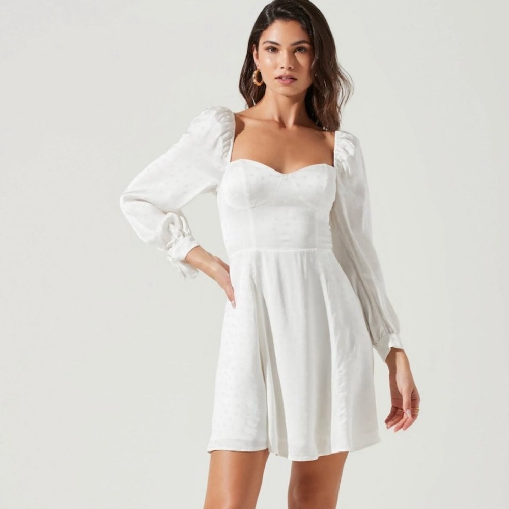 ASTR | White Polka Dot Long Sleeve Mini Dress Size Large